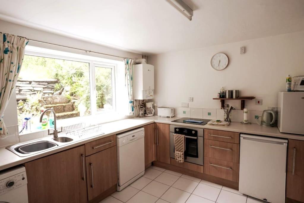 Welsh Holiday Home Sleeps 5 Close To Beaches & Mountains Nantlle Exteriör bild