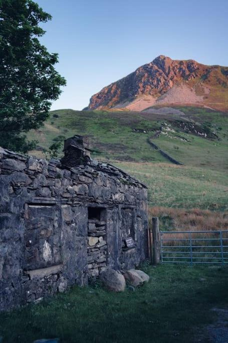 Welsh Holiday Home Sleeps 5 Close To Beaches & Mountains Nantlle Exteriör bild